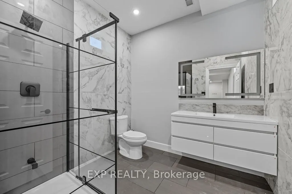 Photo 45 of 22 Longthorpe Court, Aurora, Bayview Southeast — HOMEH