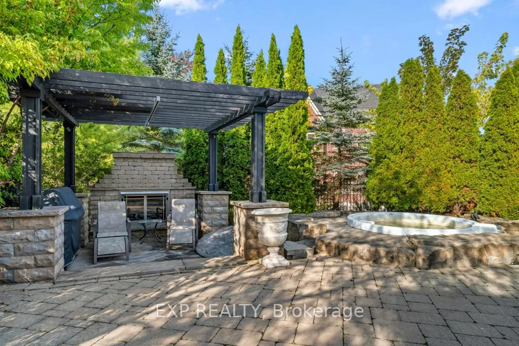 Photo 49 of 22 Longthorpe Court, Aurora, Bayview Southeast — HOMEH