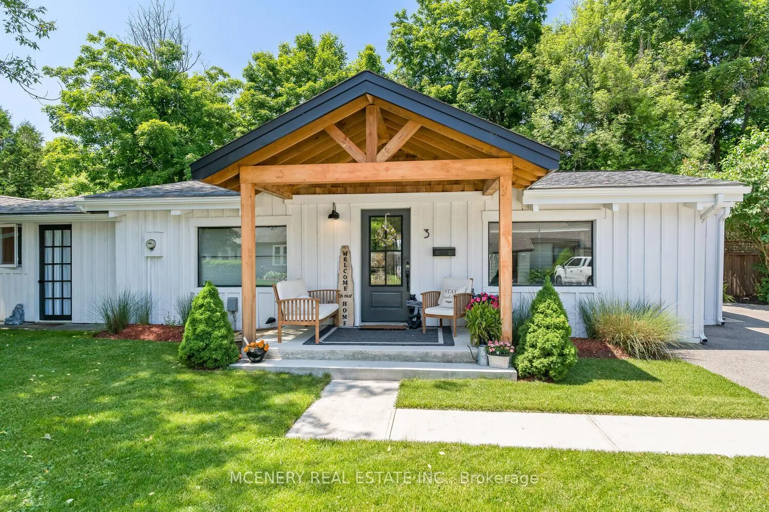 Photo 2 of 3 Sunnyside Drive, Erin, Hillsburgh — HOMEH