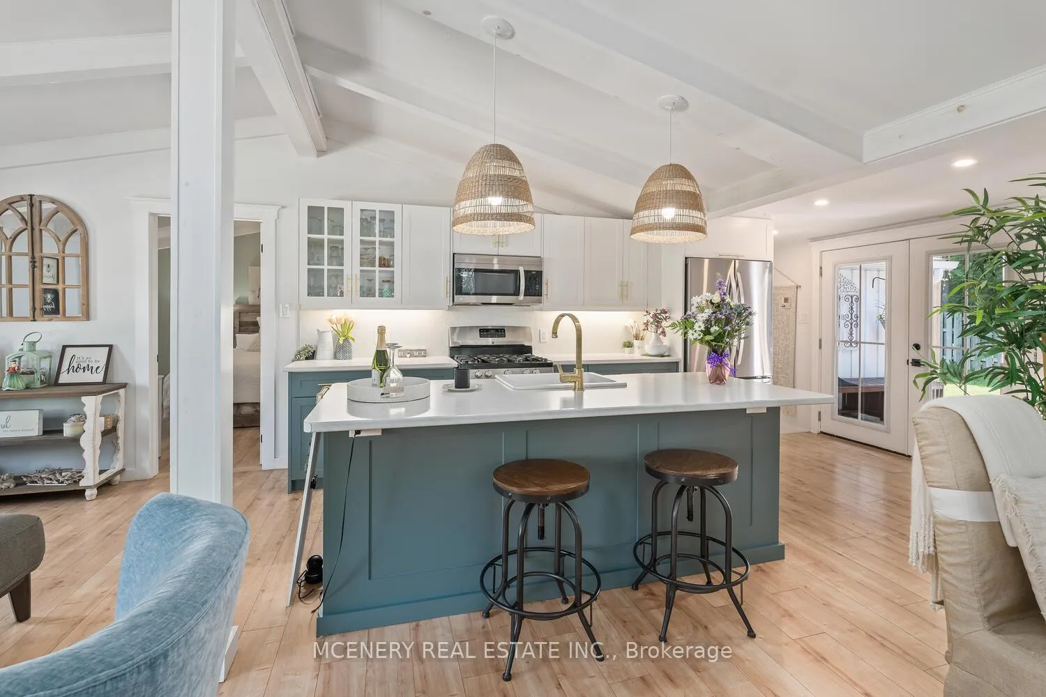 Photo 10 of 3 Sunnyside Drive, Erin, Hillsburgh — HOMEH