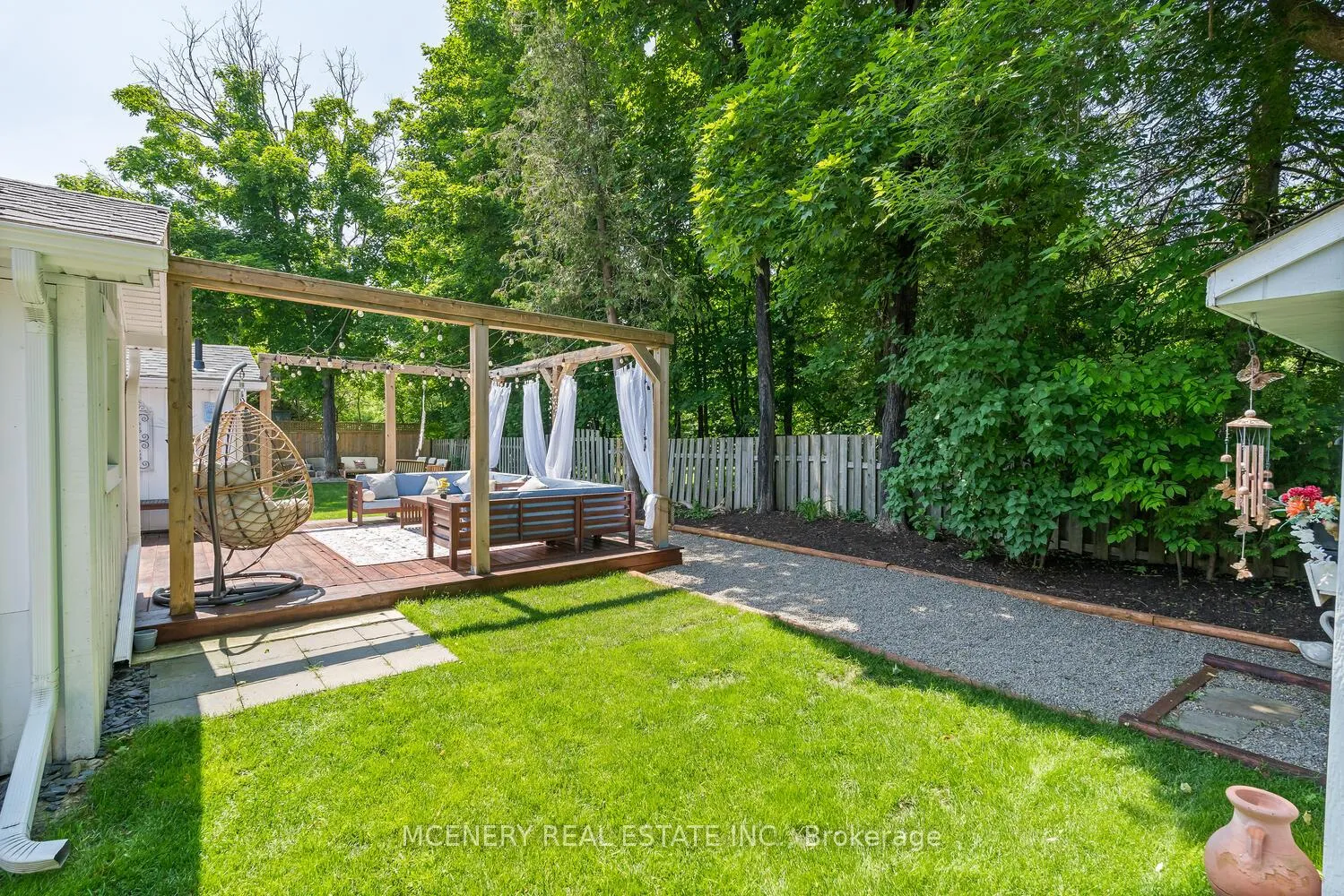 Photo 26 of 3 Sunnyside Drive, Erin, Hillsburgh — HOMEH