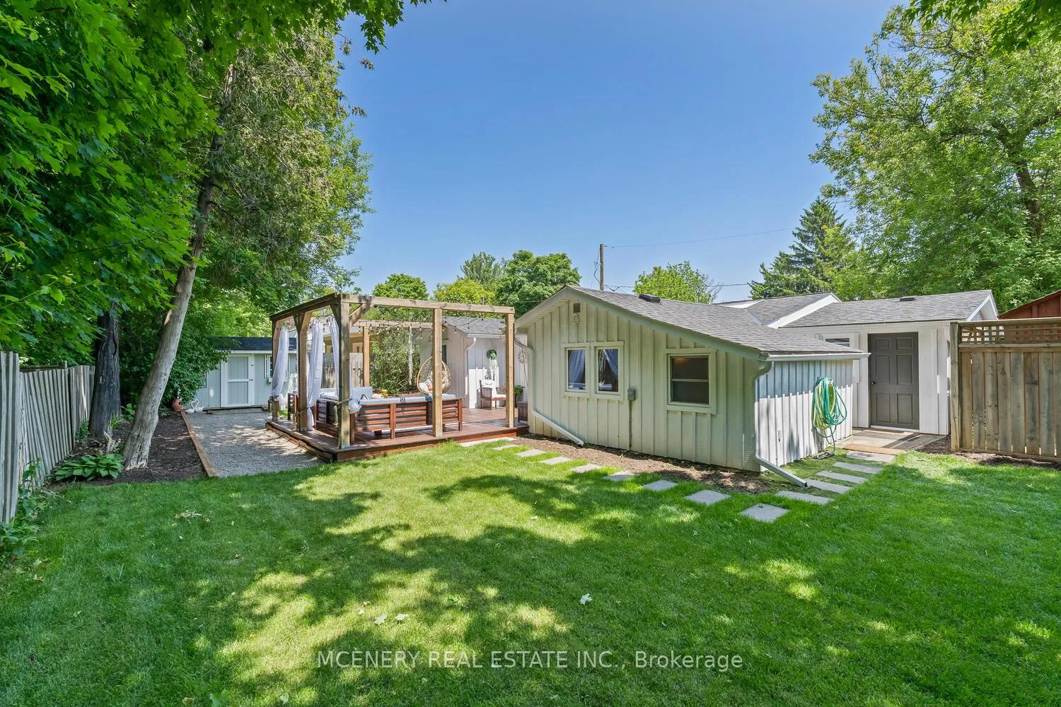 Photo 33 of 3 Sunnyside Drive, Erin, Hillsburgh — HOMEH
