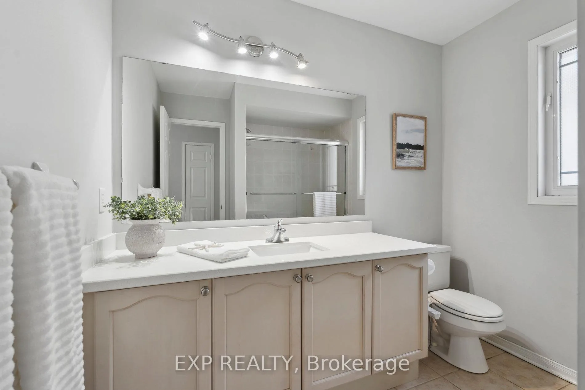 Photo 27 of 122 Bilbrough Street, Aurora, Bayview Northeast — HOMEH