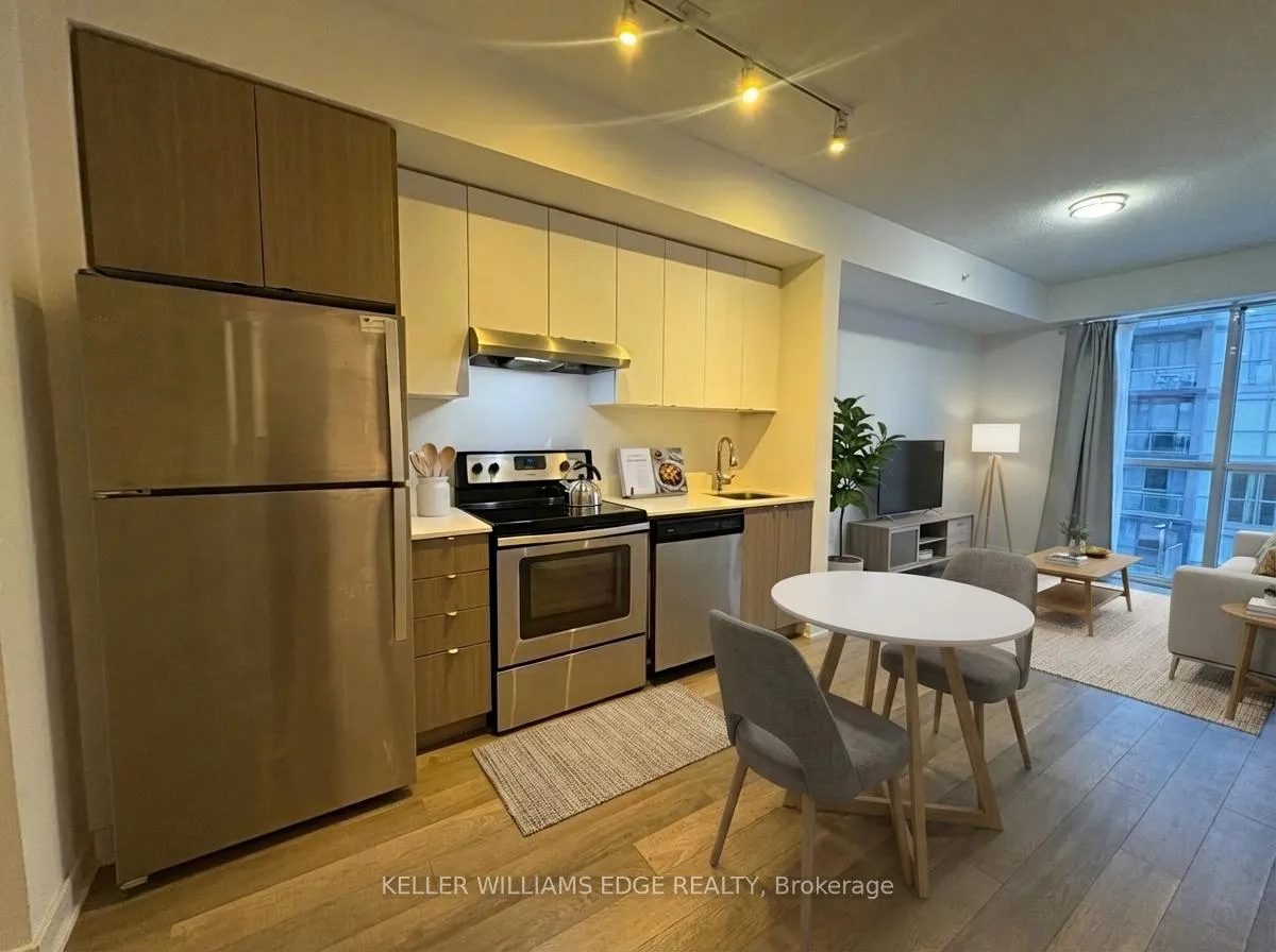 Photo 5 of Unit 420, 5260 Dundas Street, Burlington, Orchard — HOMEH