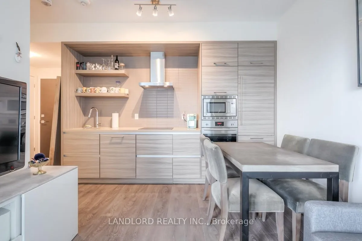 Photo 7 of Unit 1607, 2221 Yonge Street, Toronto, Mount Pleasant West — HOMEH