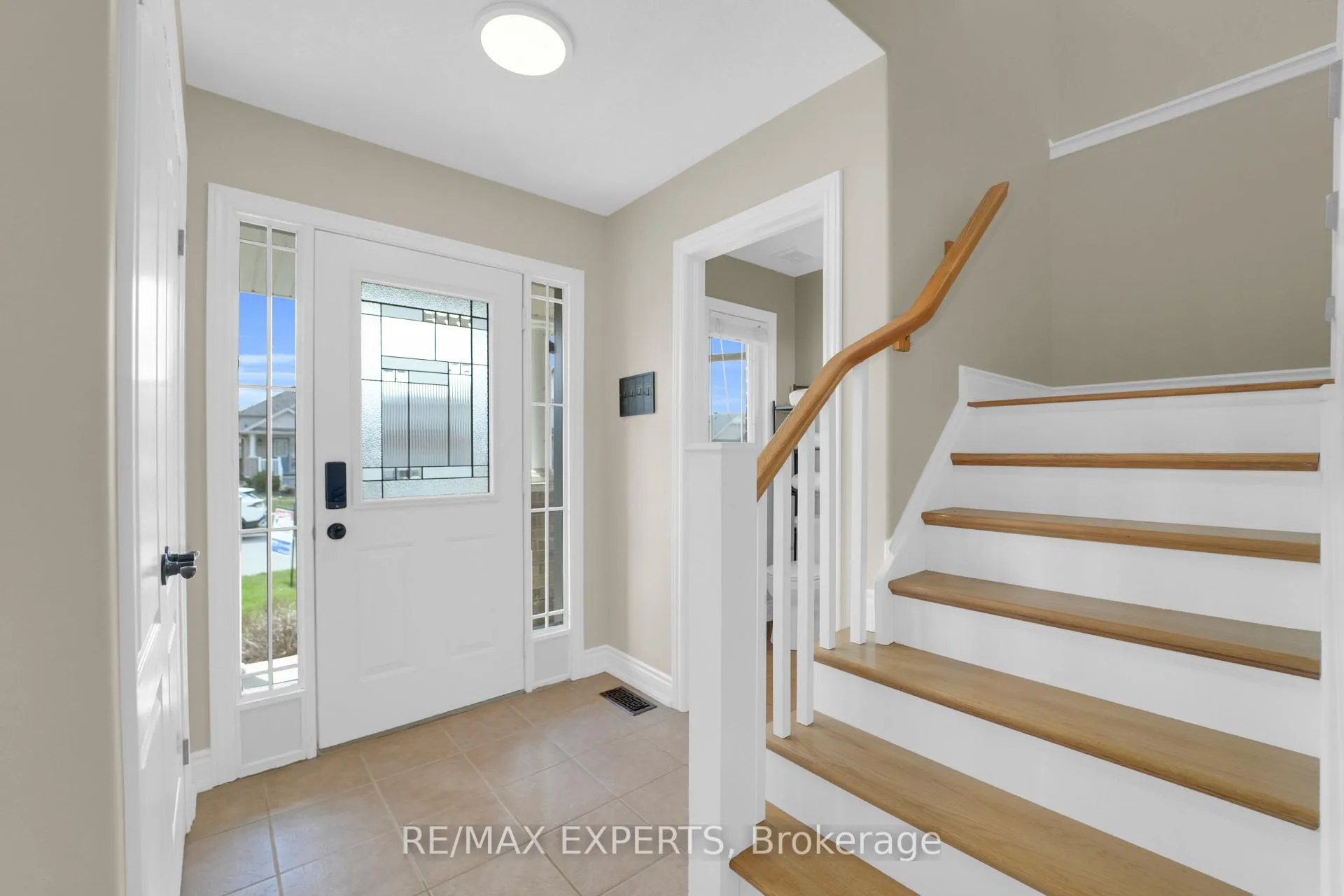 Photo 5 of 80 Shephard Avenue, New Tecumseth, Alliston — HOMEH