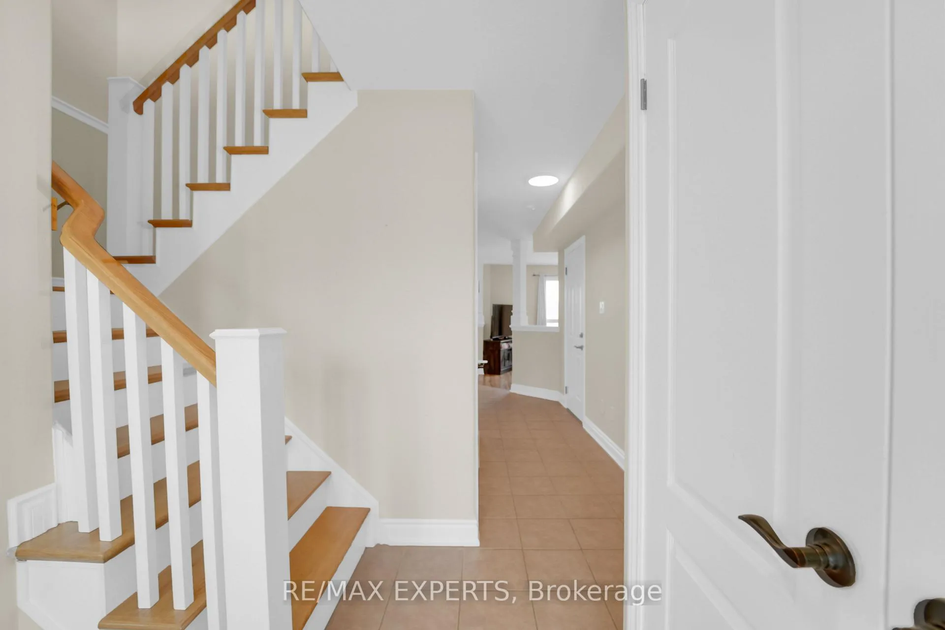 Photo 7 of 80 Shephard Avenue, New Tecumseth, Alliston — HOMEH