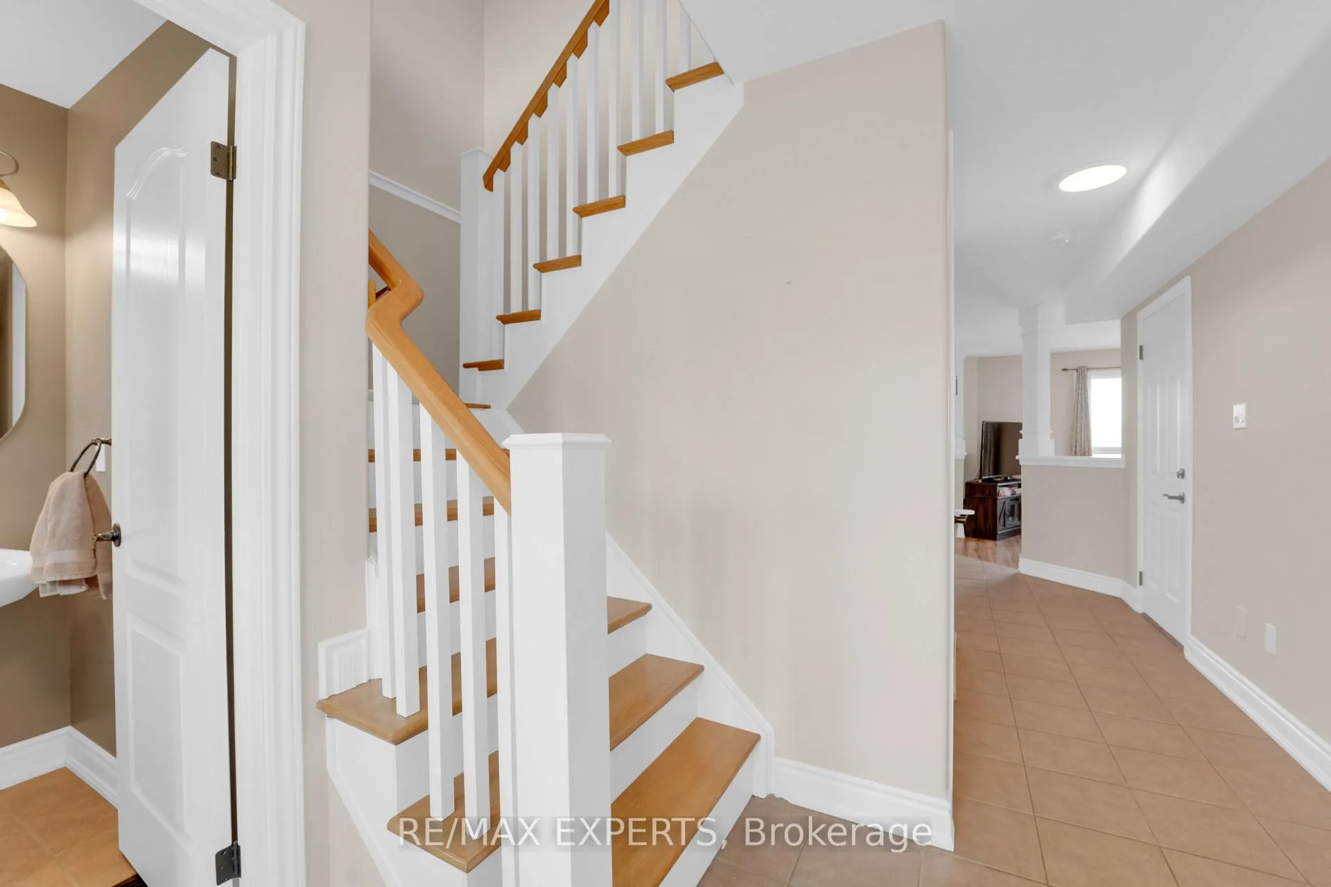 Photo 15 of 80 Shephard Avenue, New Tecumseth, Alliston — HOMEH