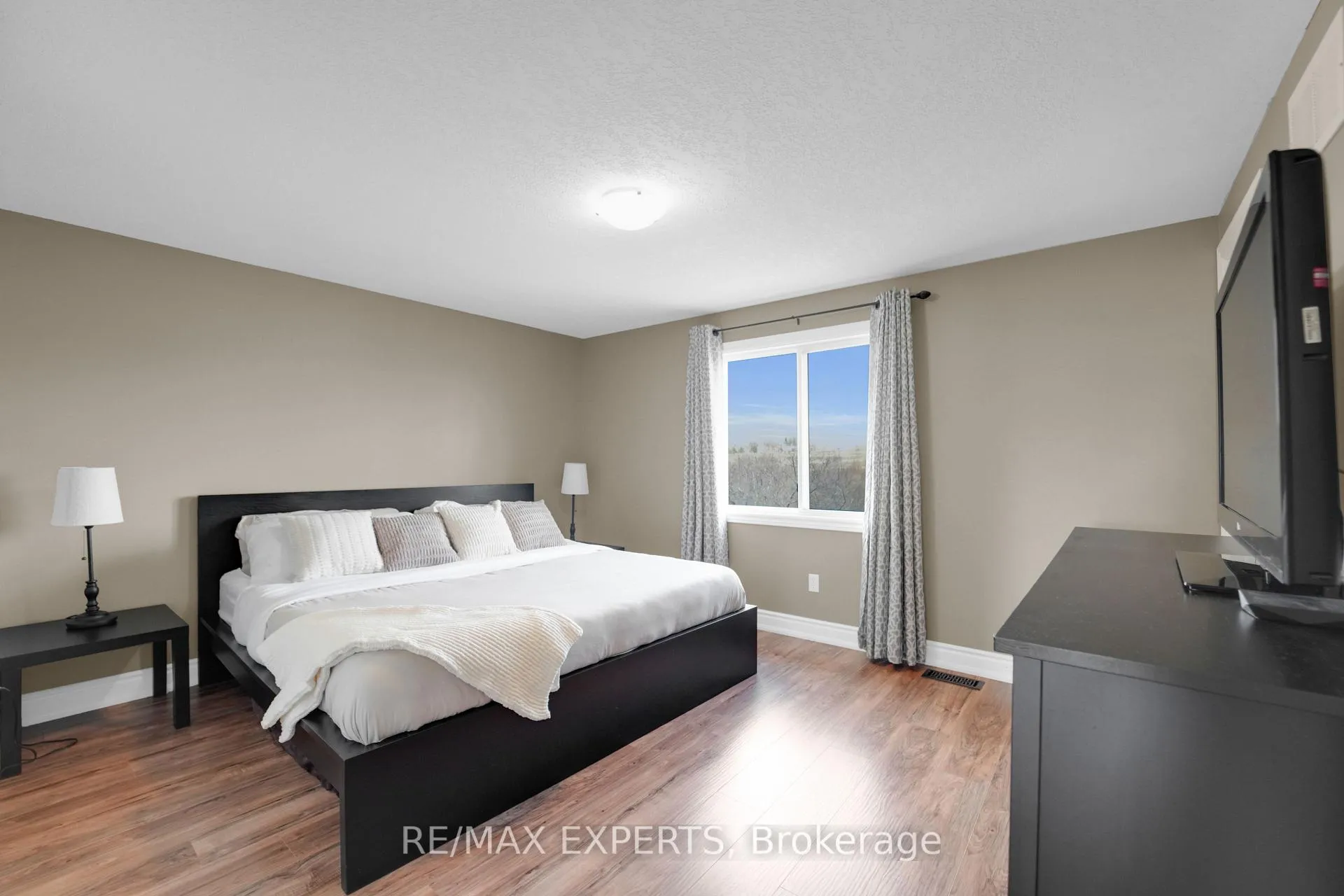 Photo 22 of 80 Shephard Avenue, New Tecumseth, Alliston — HOMEH