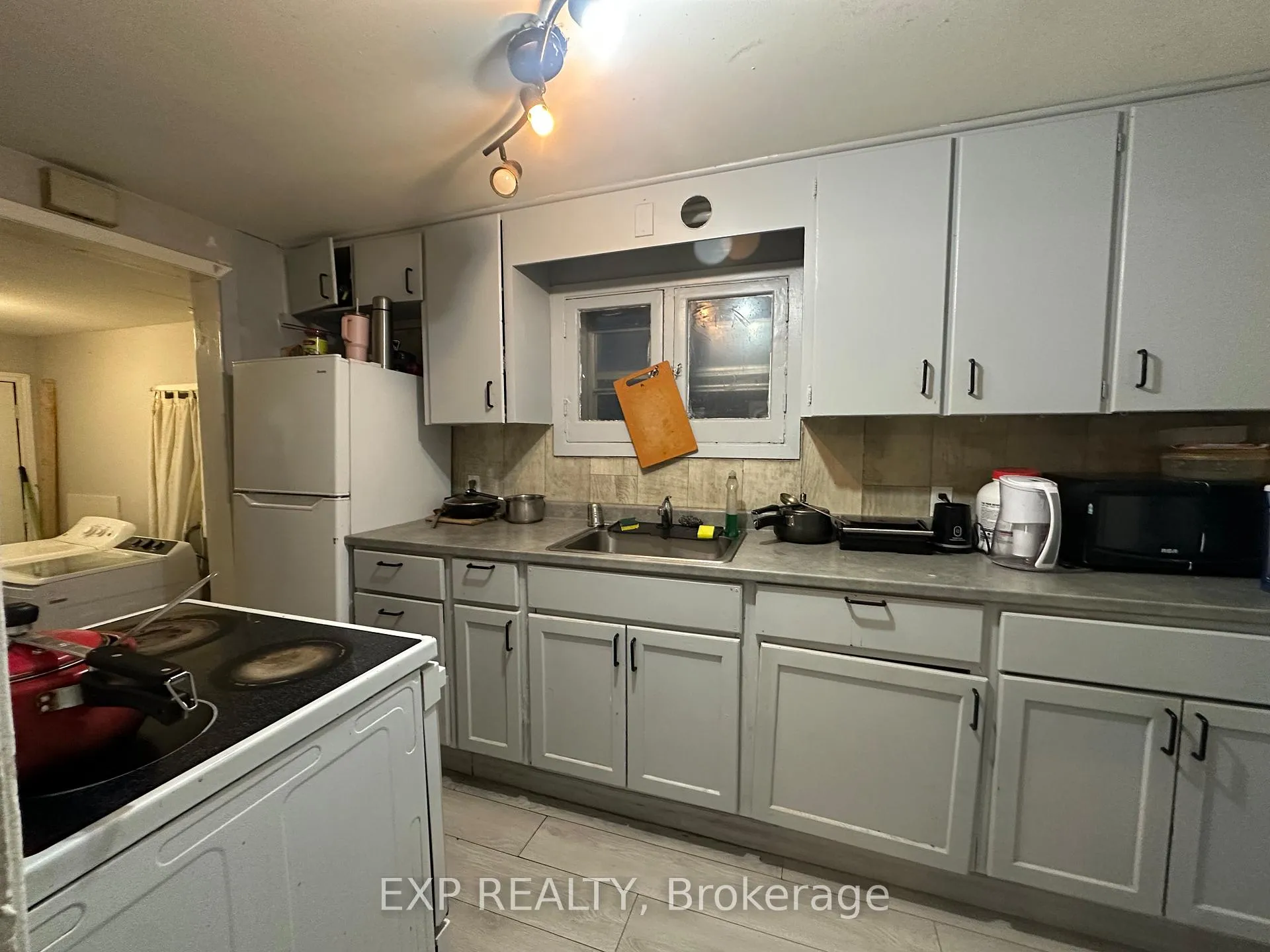 Photo 11 of 234 Coleman Street, Belleville, Belleville Ward — HOMEH