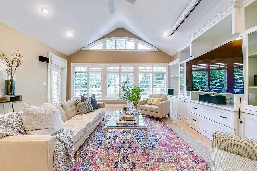 Photo 6 of 249 Poplar Drive, Oakville, Morrison — HOMEH