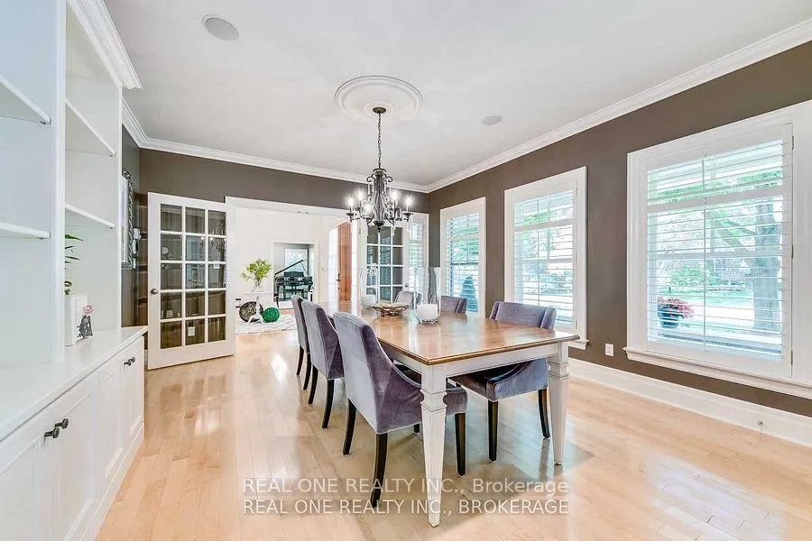 Photo 9 of 249 Poplar Drive, Oakville, Morrison — HOMEH