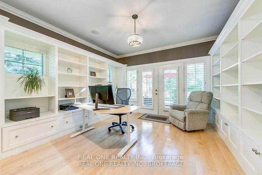 Photo 15 of 249 Poplar Drive, Oakville, Morrison — HOMEH