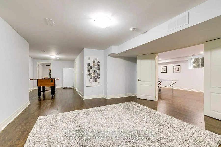 Photo 29 of 249 Poplar Drive, Oakville, Morrison — HOMEH