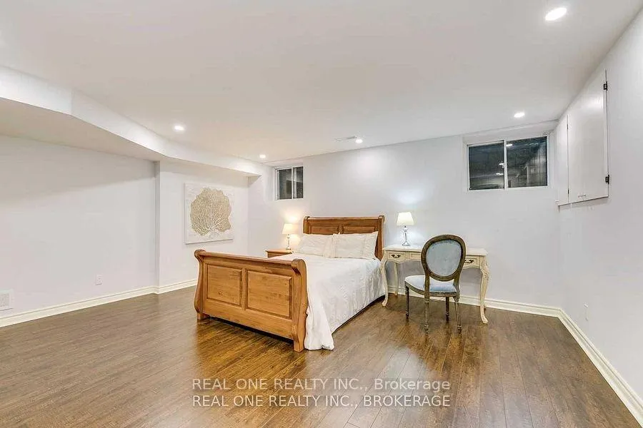 Photo 33 of 249 Poplar Drive, Oakville, Morrison — HOMEH