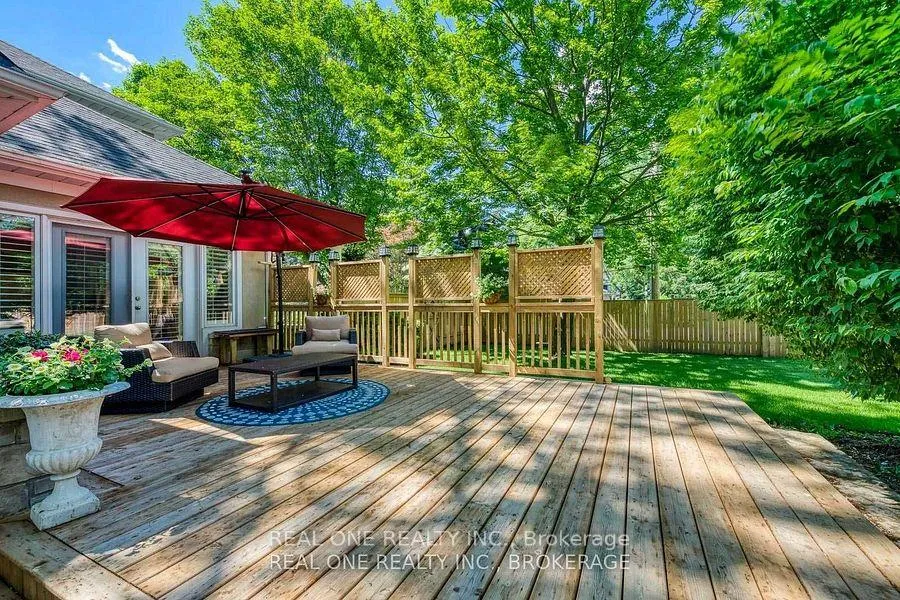 Photo 39 of 249 Poplar Drive, Oakville, Morrison — HOMEH