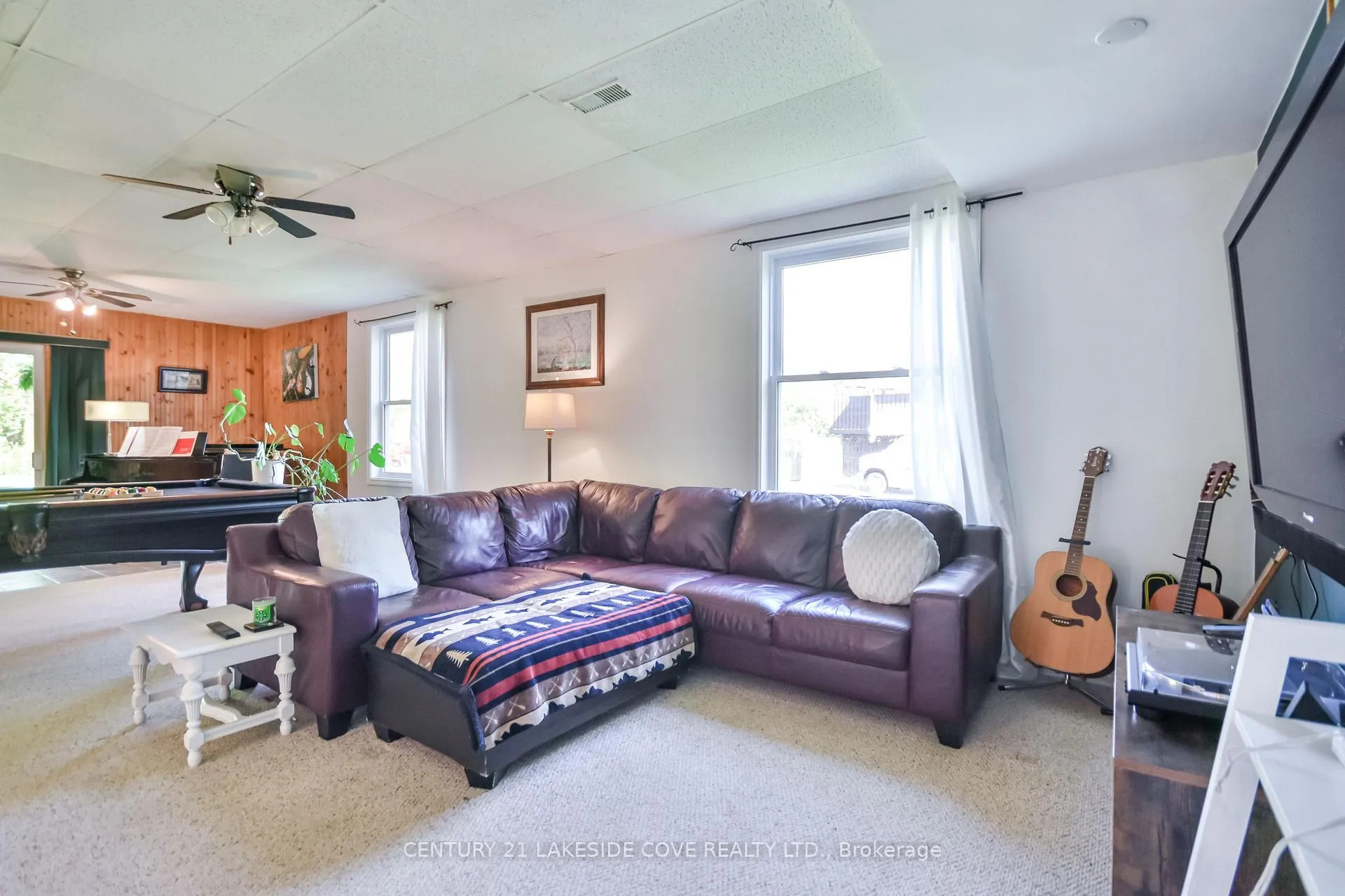 Photo 8 of 3976 Woodland Drive, Ramara, Rural Ramara — HOMEH