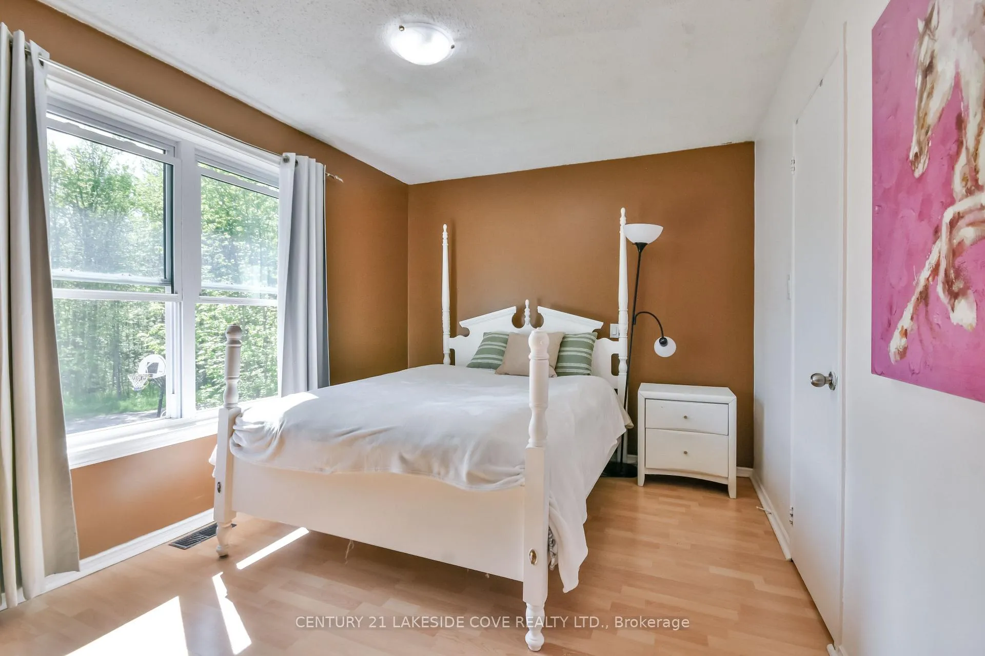Photo 29 of 3976 Woodland Drive, Ramara, Rural Ramara — HOMEH