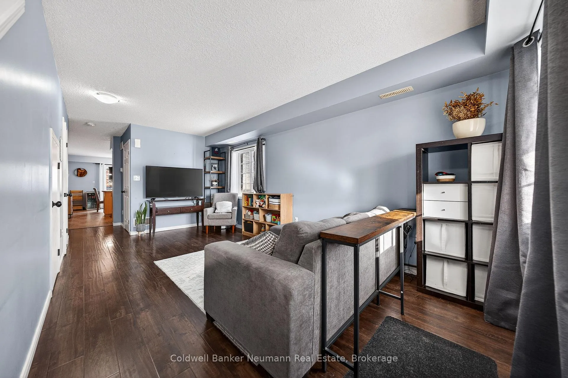 Photo 4 of Unit 107, 35 Mountford Drive, Guelph, Grange Road — HOMEH