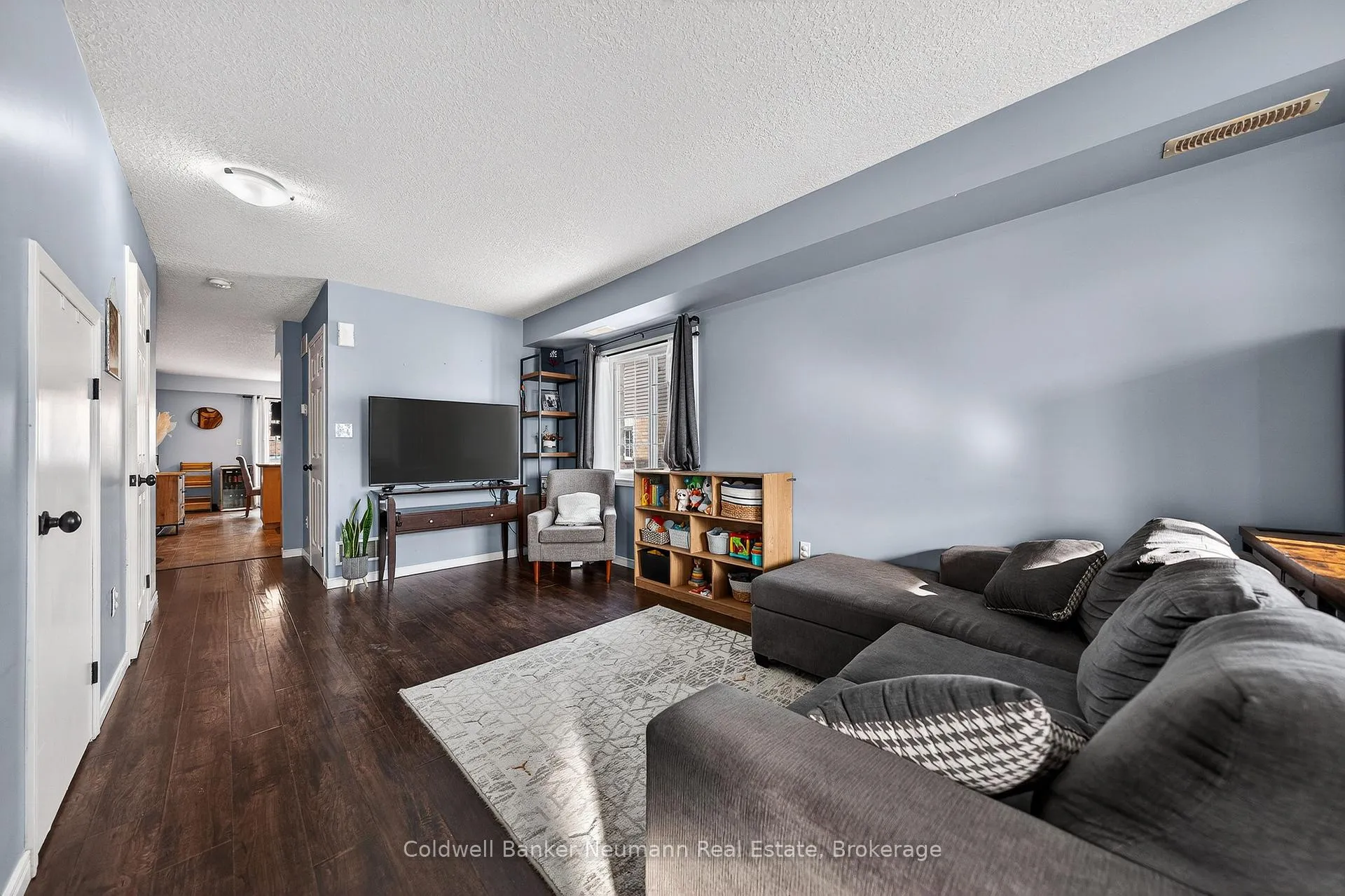Photo 5 of Unit 107, 35 Mountford Drive, Guelph, Grange Road — HOMEH