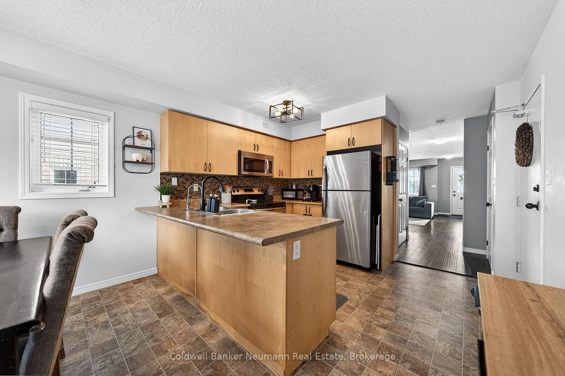 Photo 10 of Unit 107, 35 Mountford Drive, Guelph, Grange Road — HOMEH