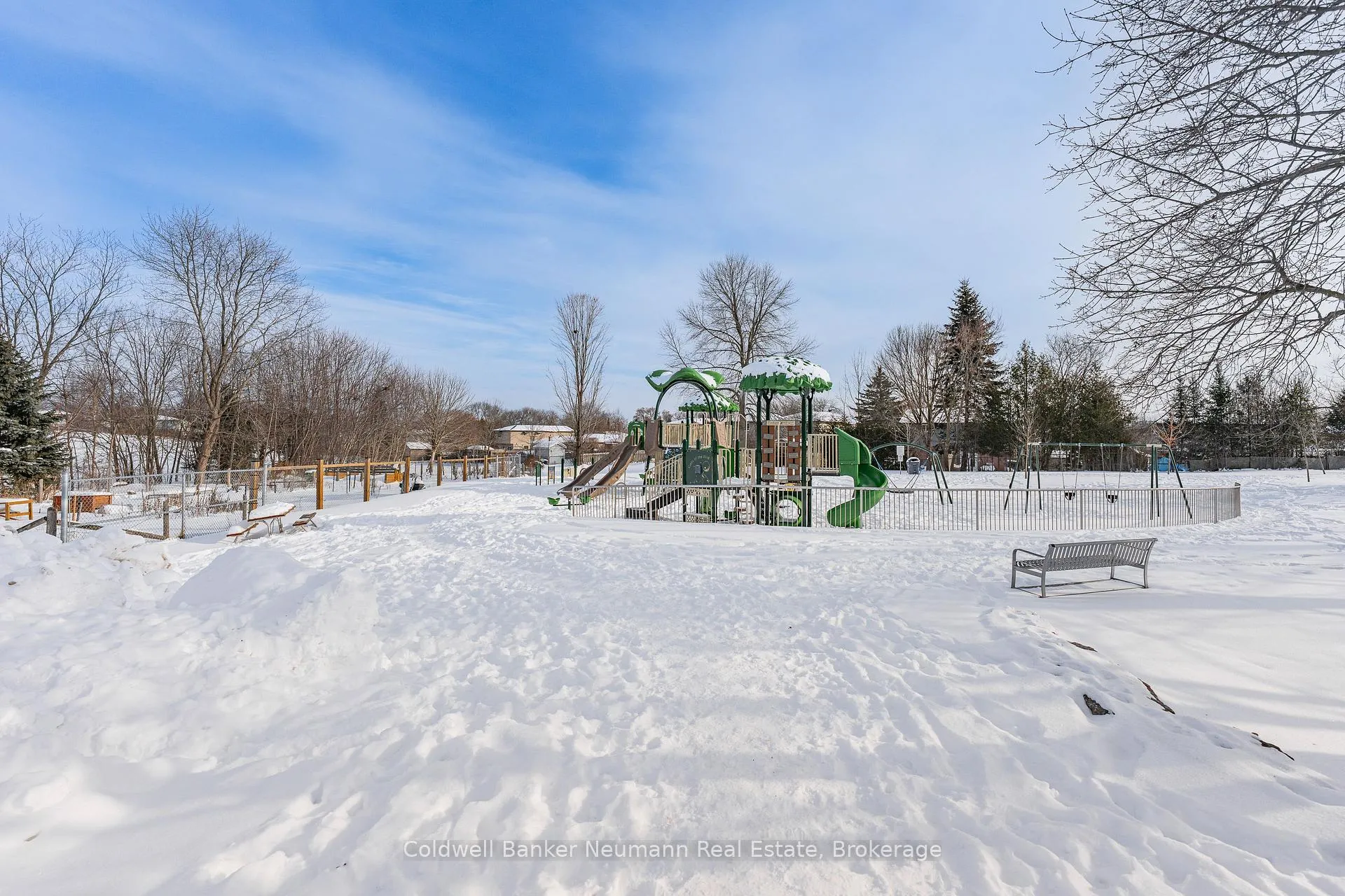 Photo 37 of Unit 107, 35 Mountford Drive, Guelph, Grange Road — HOMEH