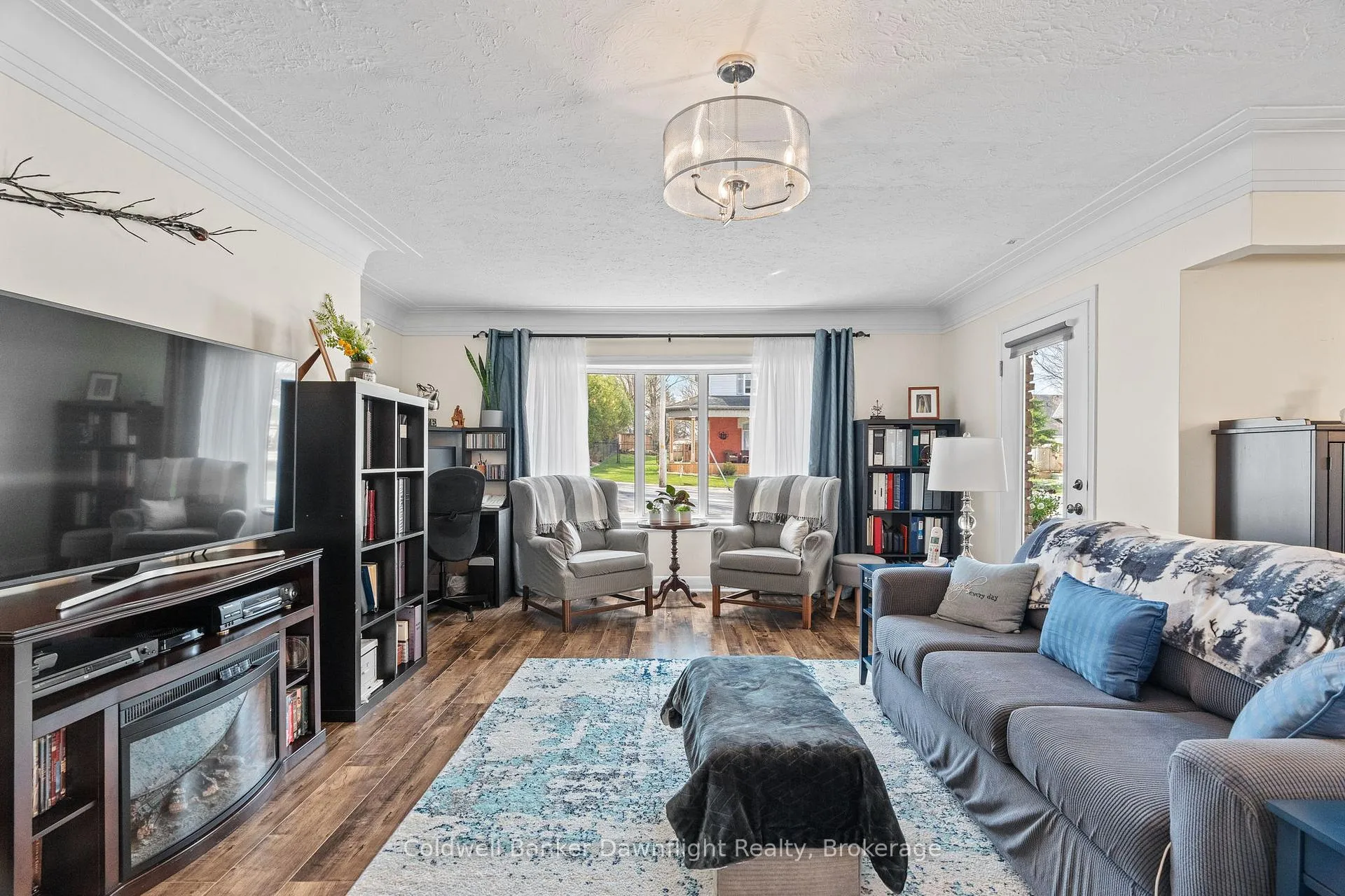 Photo 13 of 95 Patrick Street E, North Huron, Wingham — HOMEH
