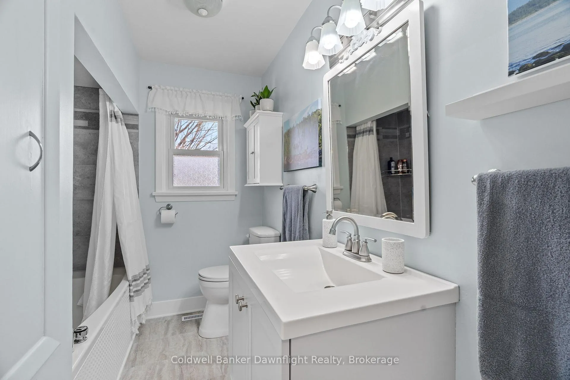 Photo 29 of 95 Patrick Street E, North Huron, Wingham — HOMEH