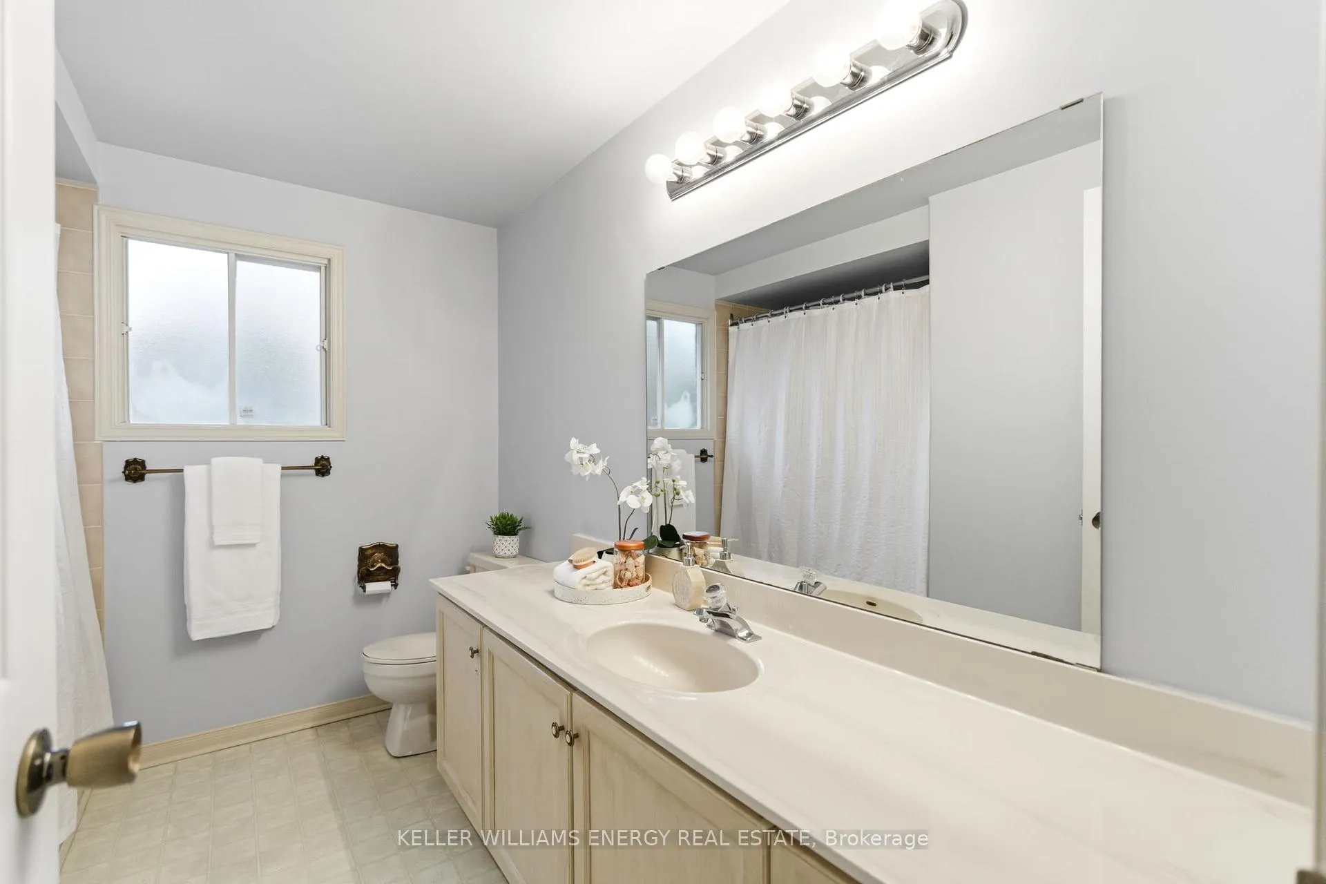 Photo 32 of 51 Ravenscroft Road, Ajax, Central West — HOMEH