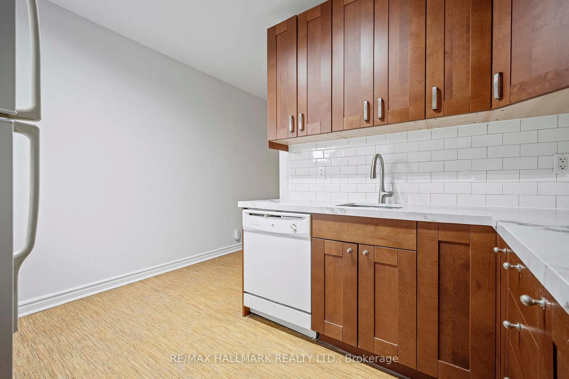 Photo 6 of Unit Main, 167 Heward Avenue, Toronto, South Riverdale — HOMEH