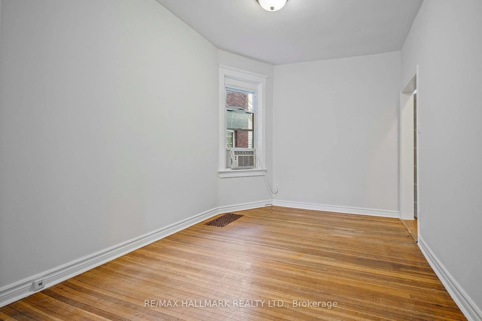 Photo 11 of Unit Main, 167 Heward Avenue, Toronto, South Riverdale — HOMEH