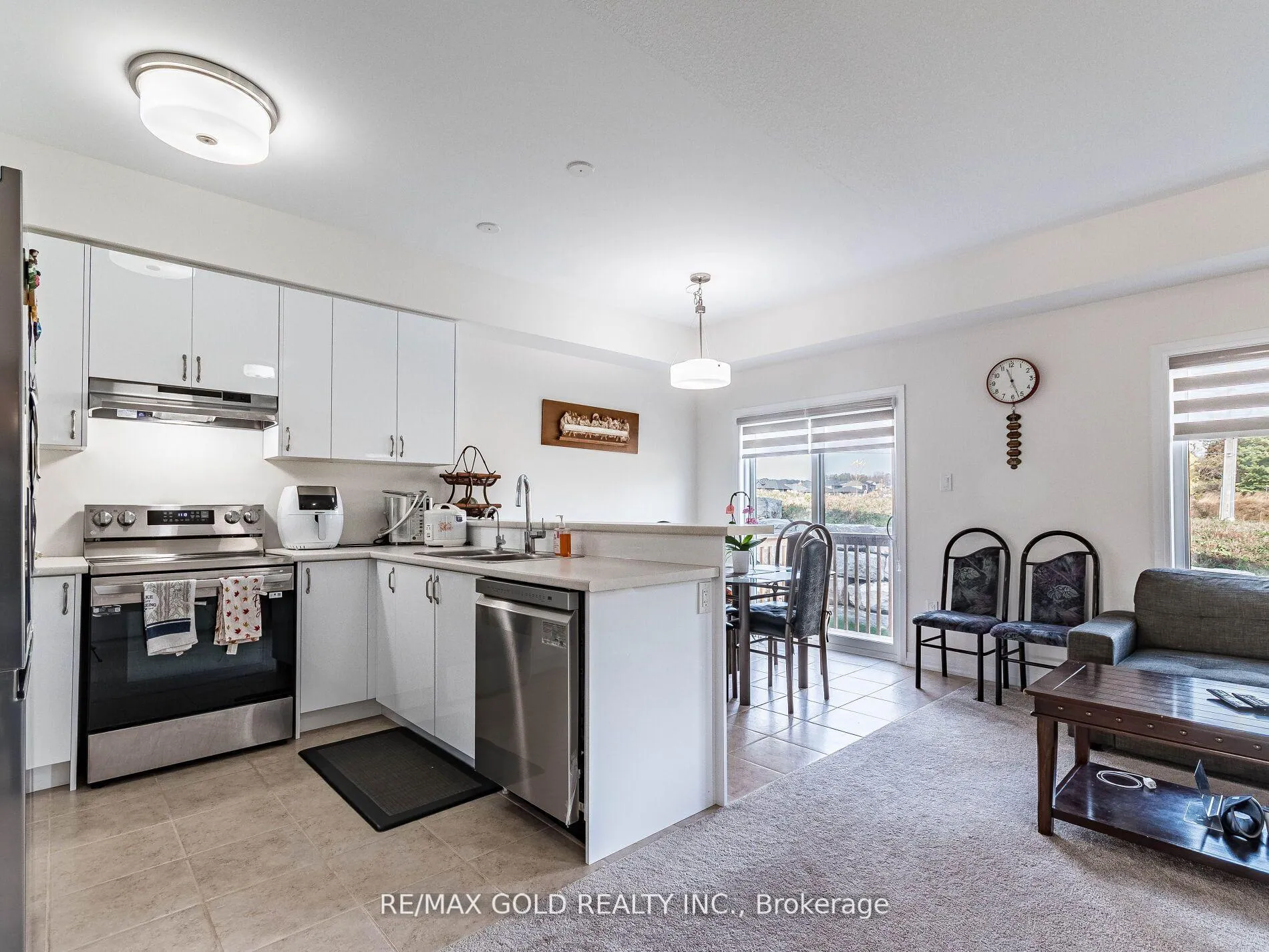 Photo 12 of 15 George Brier Drive W, Brant, Paris — HOMEH