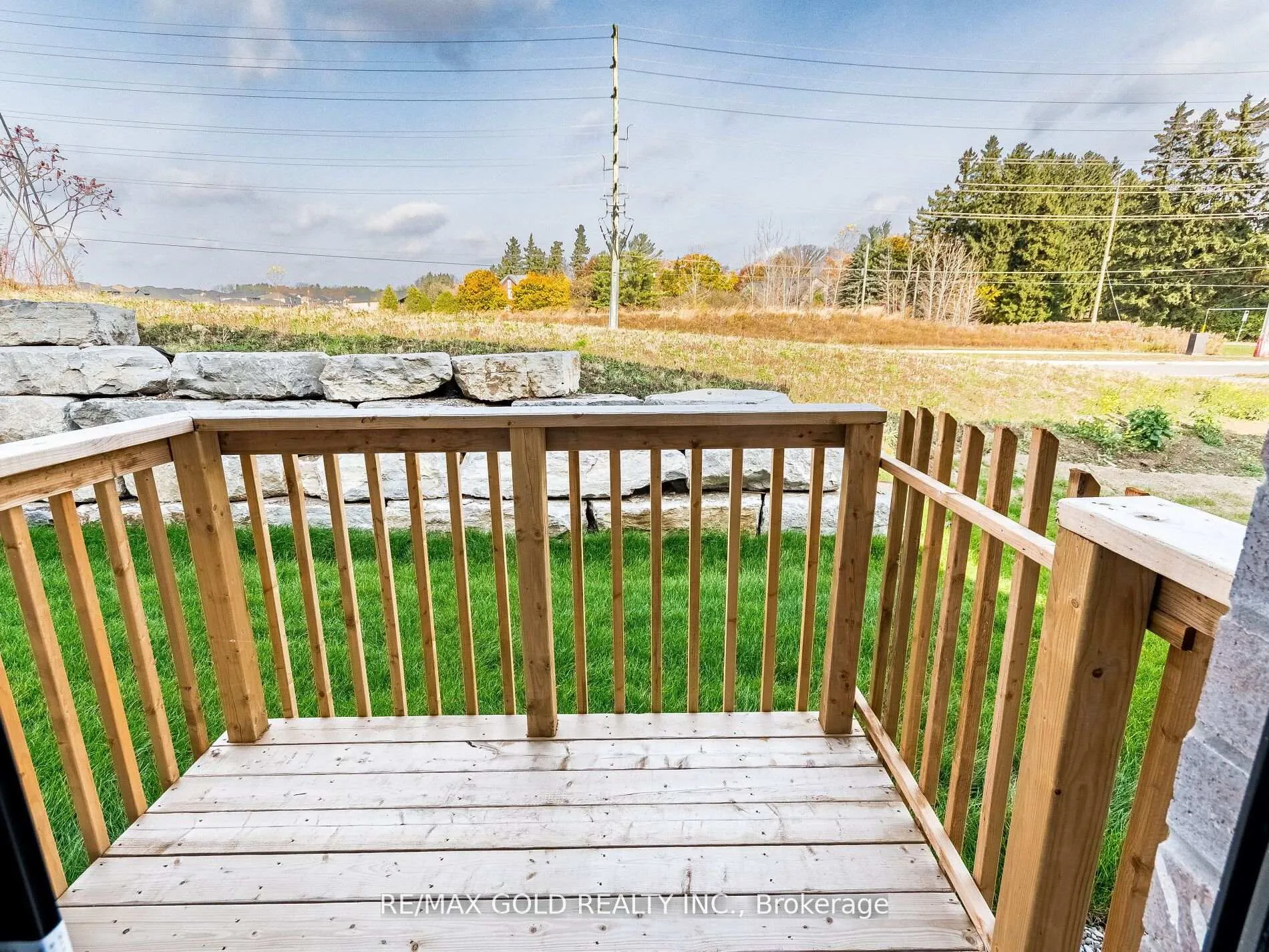 Photo 18 of 15 George Brier Drive W, Brant, Paris — HOMEH