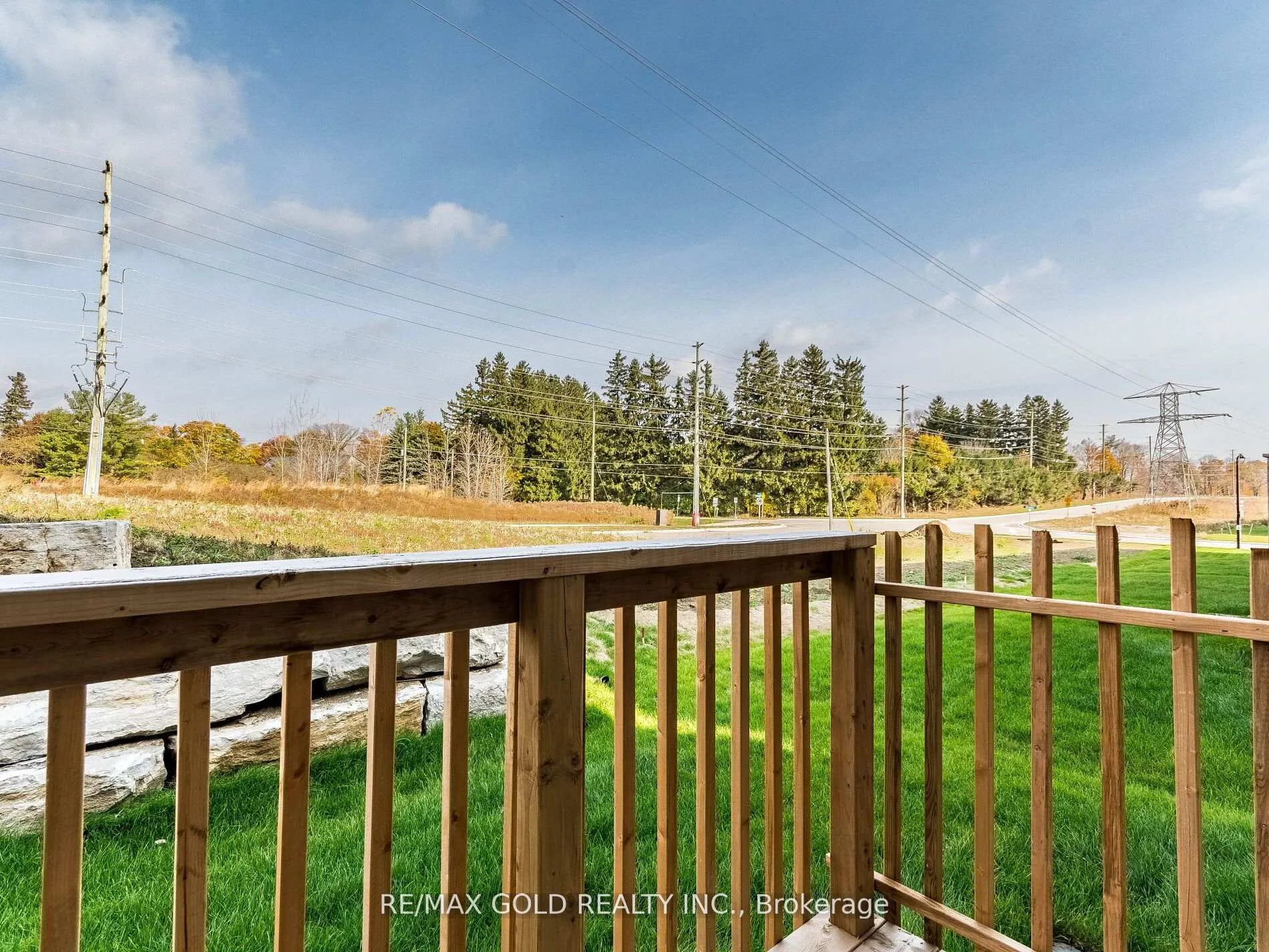 Photo 19 of 15 George Brier Drive W, Brant, Paris — HOMEH