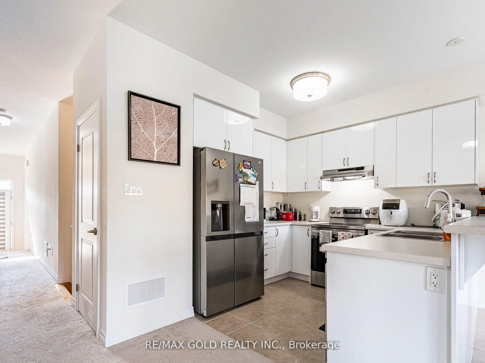 Photo 20 of 15 George Brier Drive W, Brant, Paris — HOMEH