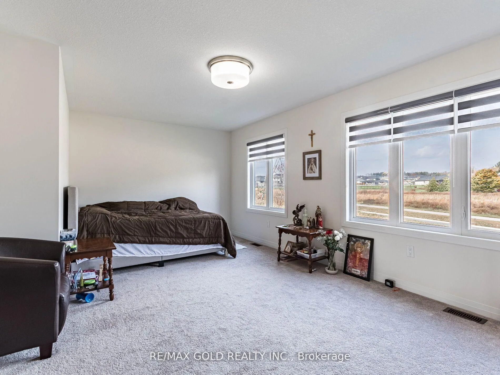 Photo 22 of 15 George Brier Drive W, Brant, Paris — HOMEH