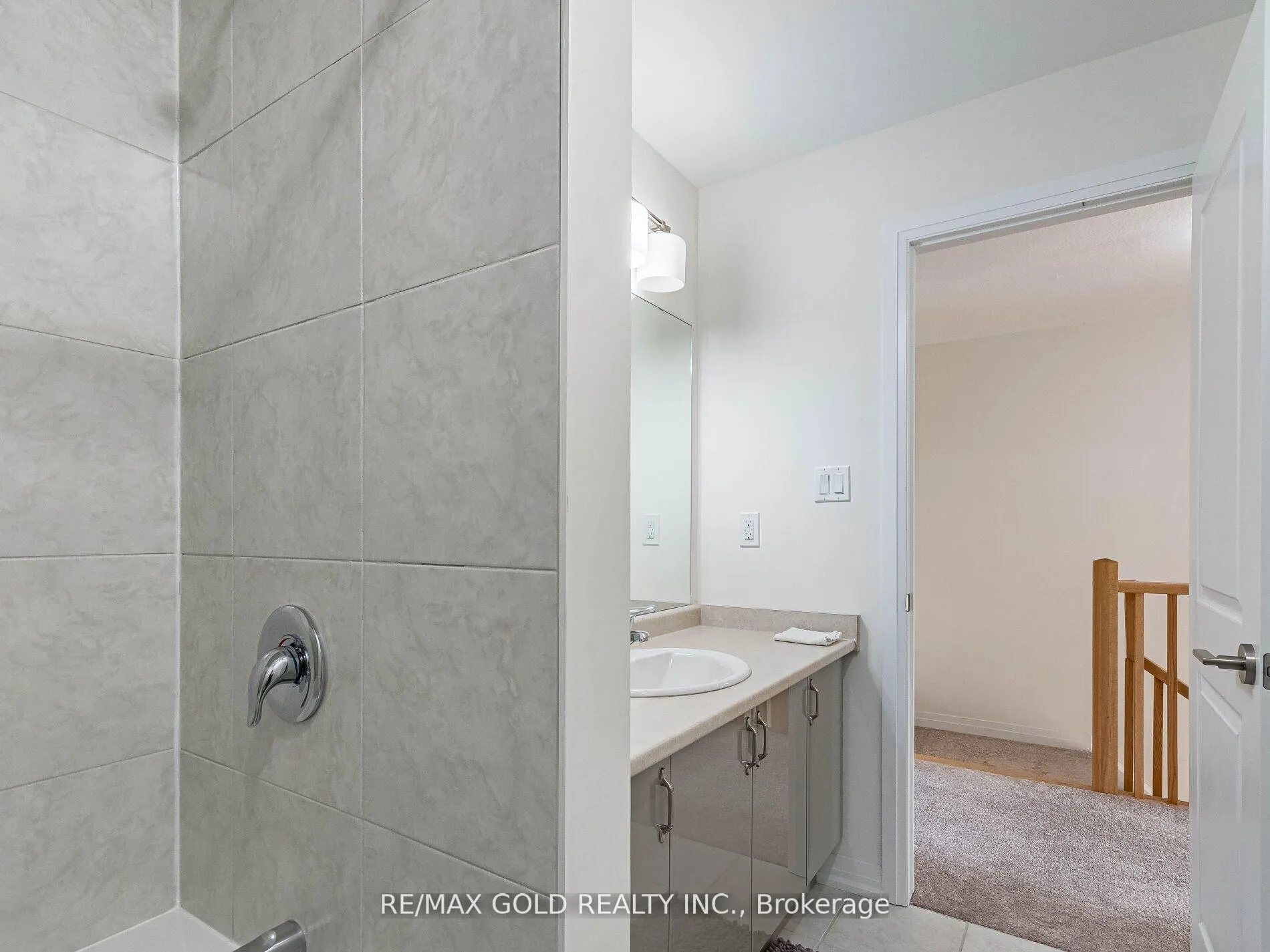 Photo 35 of 15 George Brier Drive W, Brant, Paris — HOMEH
