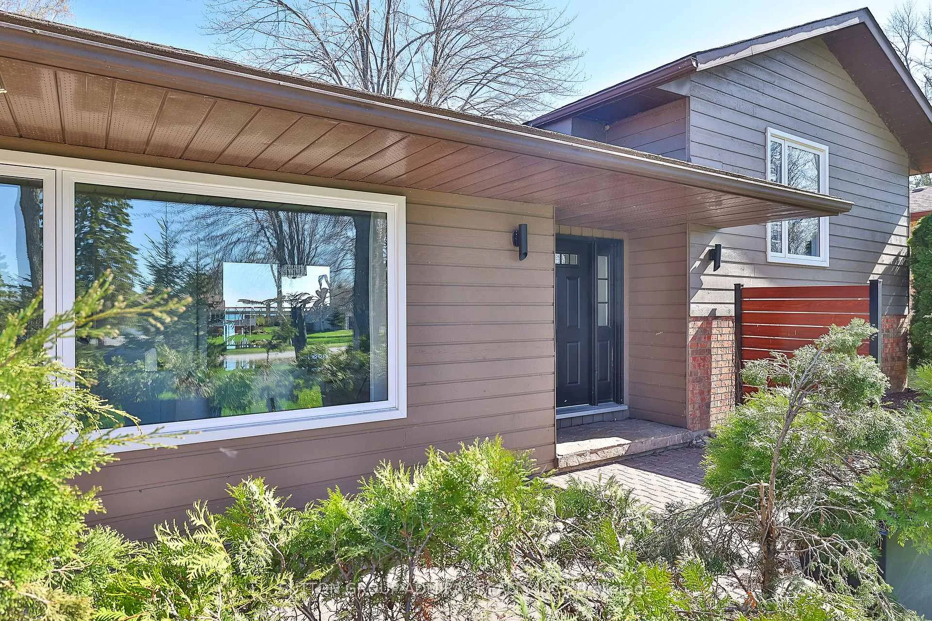 Photo 1 of 112 Bayshore Drive, Ramara, Brechin — HOMEH