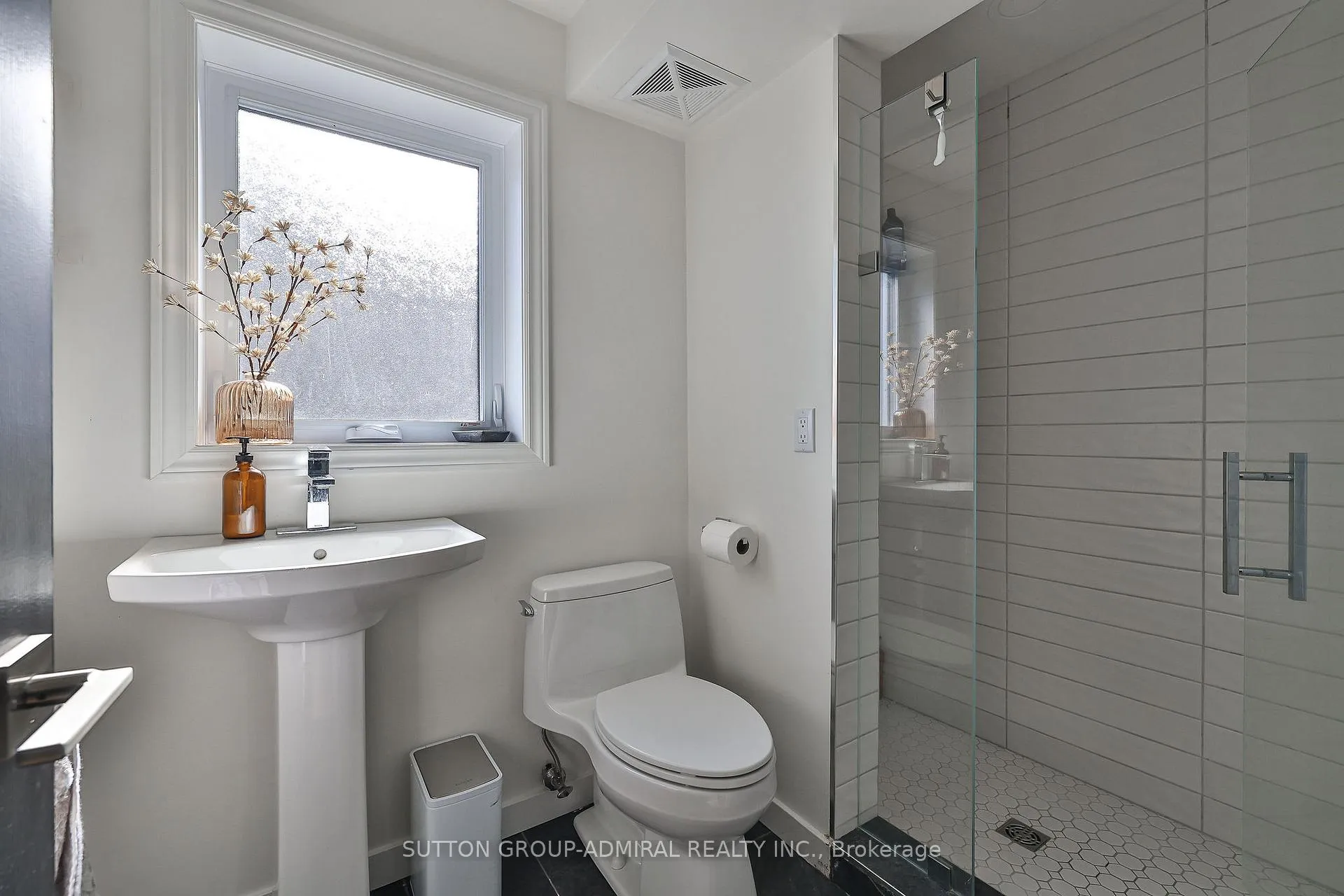 Photo 40 of 112 Bayshore Drive, Ramara, Brechin — HOMEH