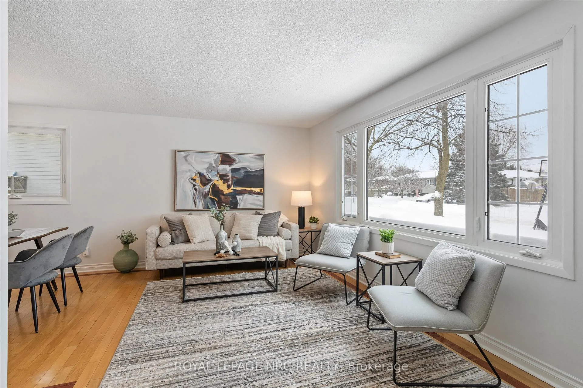 Photo 5 of 7952 Tad Street, Niagara Falls, West Wood — HOMEH
