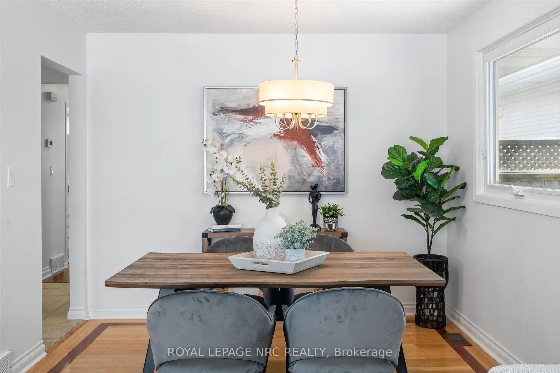 Photo 7 of 7952 Tad Street, Niagara Falls, West Wood — HOMEH