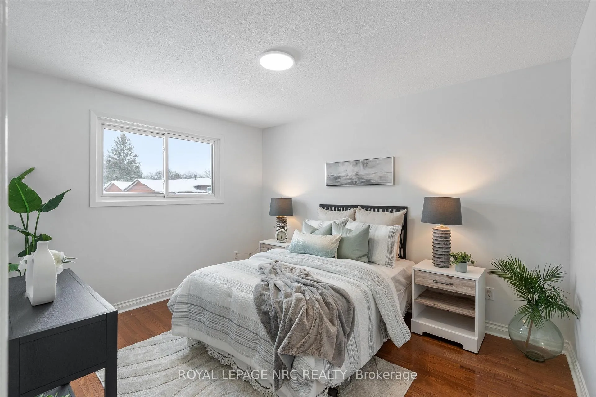 Photo 15 of 7952 Tad Street, Niagara Falls, West Wood — HOMEH
