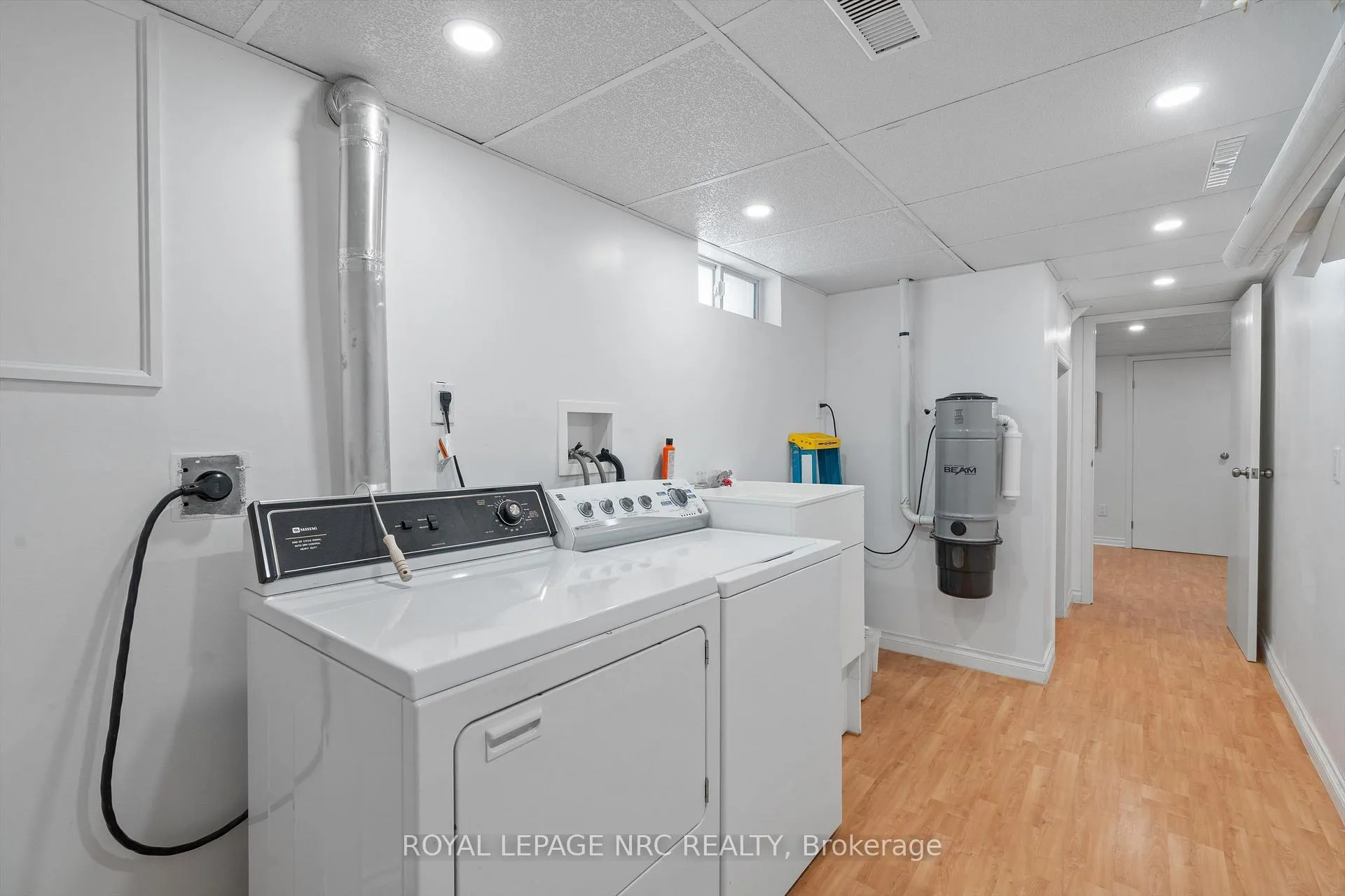 Photo 27 of 7952 Tad Street, Niagara Falls, West Wood — HOMEH
