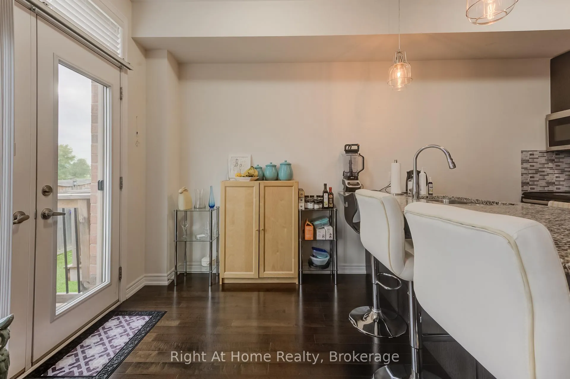 Photo 12 of 2364 Natasha Circle, Oakville, Bronte Creek — HOMEH