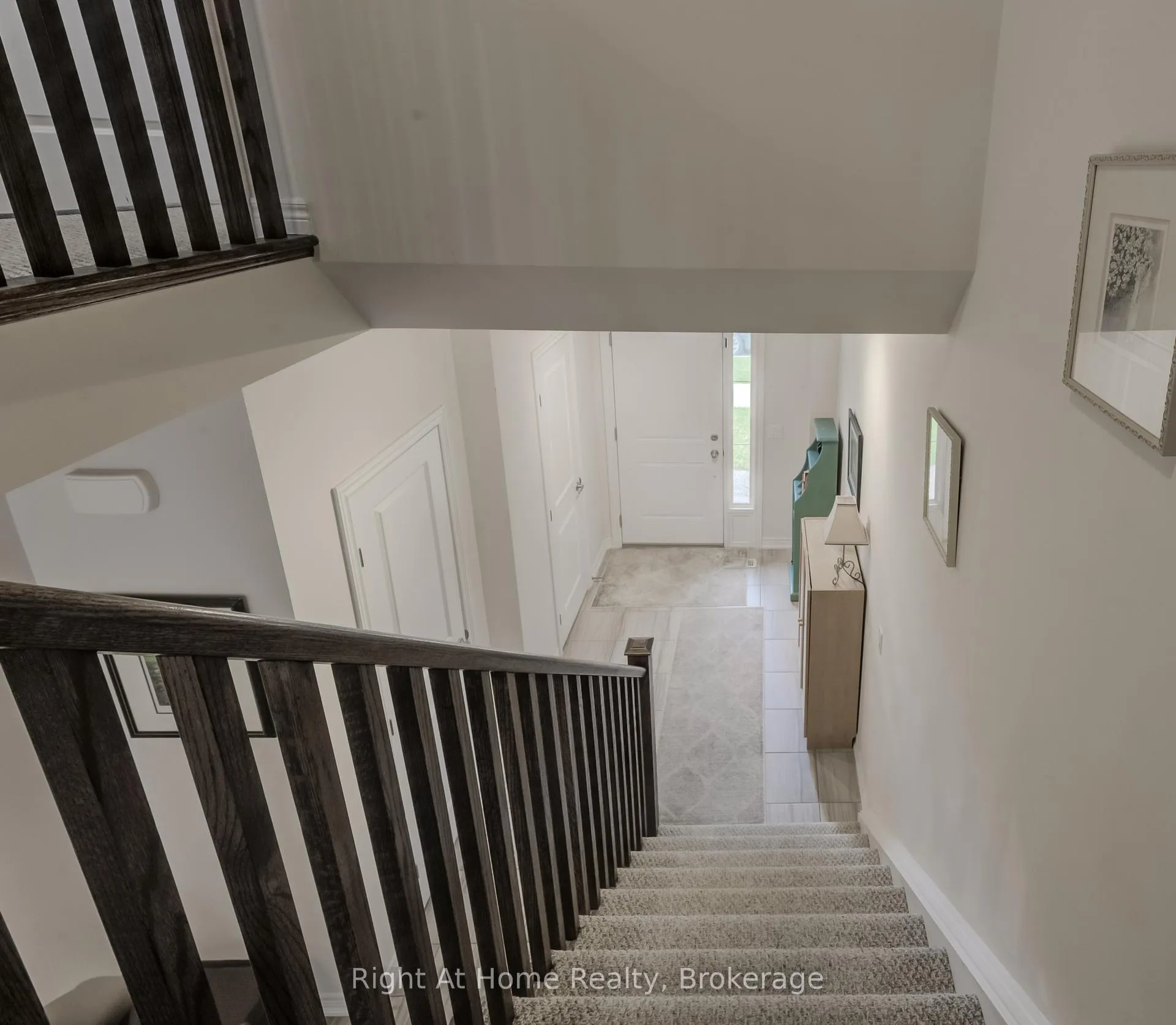 Photo 17 of 2364 Natasha Circle, Oakville, Bronte Creek — HOMEH