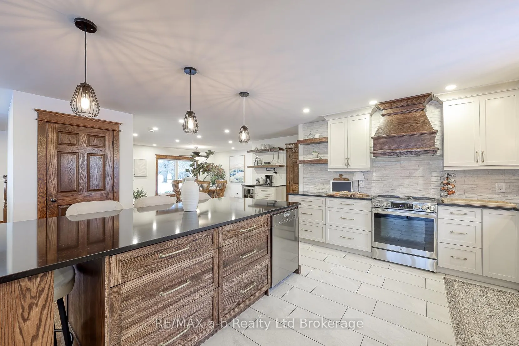 Photo 12 of 533968 Cedar Line, Norwich, Burgessville — HOMEH