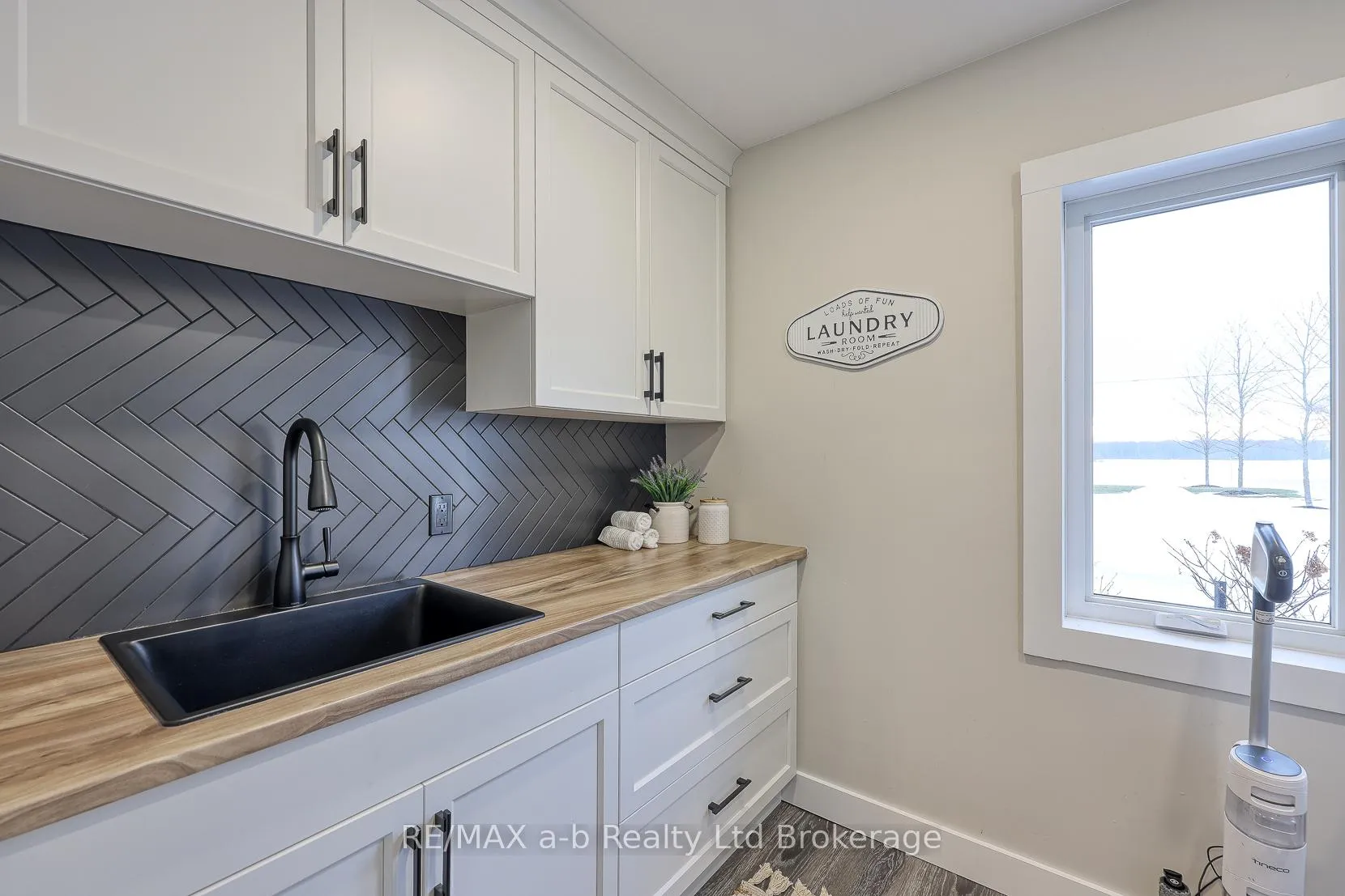 Photo 19 of 533968 Cedar Line, Norwich, Burgessville — HOMEH