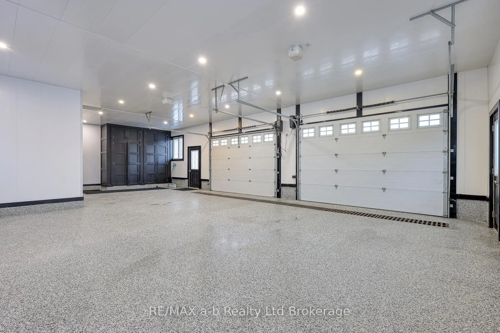 Photo 30 of 533968 Cedar Line, Norwich, Burgessville — HOMEH