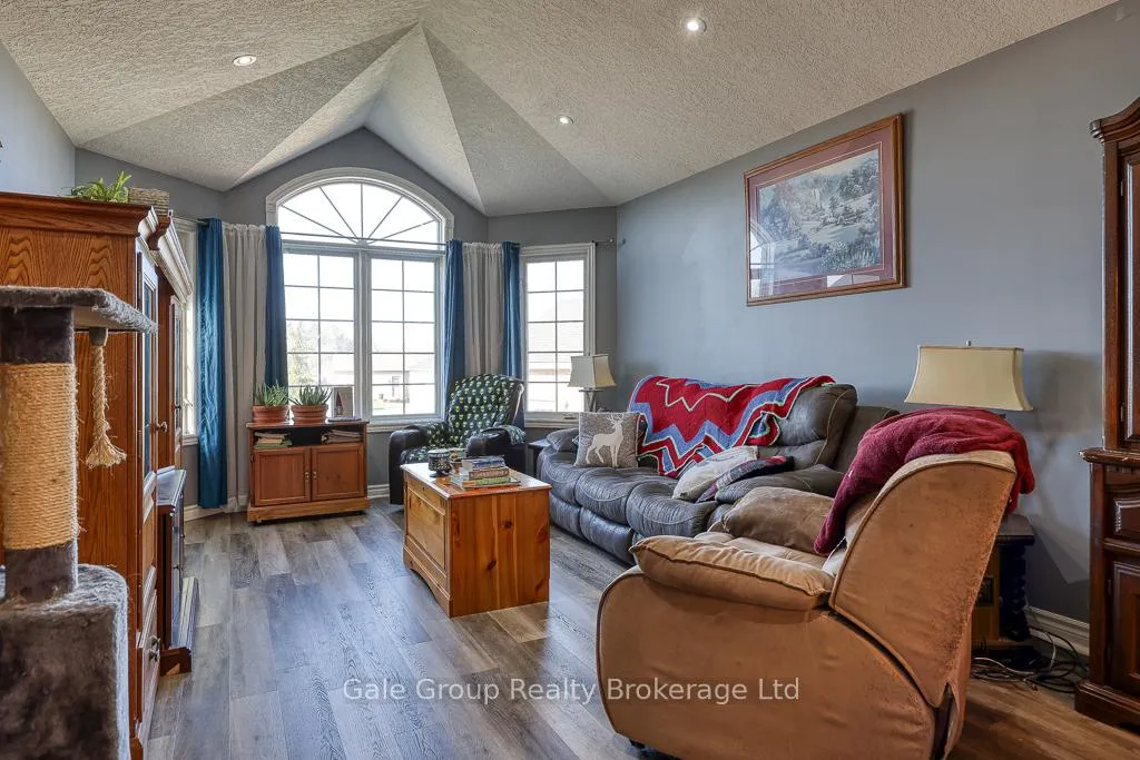 Photo 16 of 42 Riverview Street, West Perth, Mitchell — HOMEH