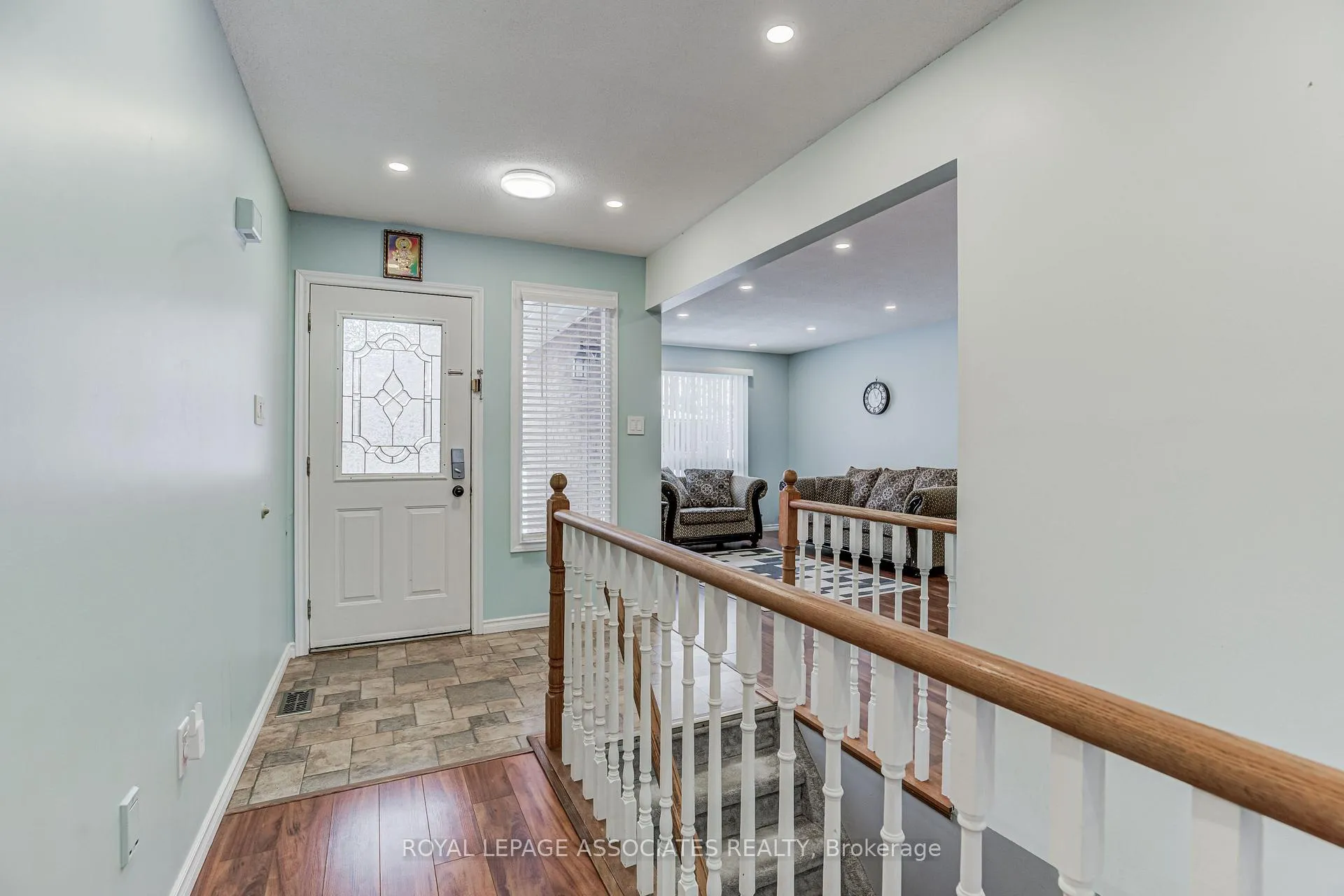 Photo 2 of 130 Cunningham Drive, New Tecumseth, Alliston — HOMEH